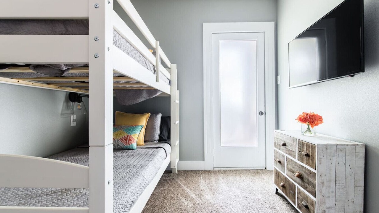 Photo of Bedroom in Peak's Suburban Addition