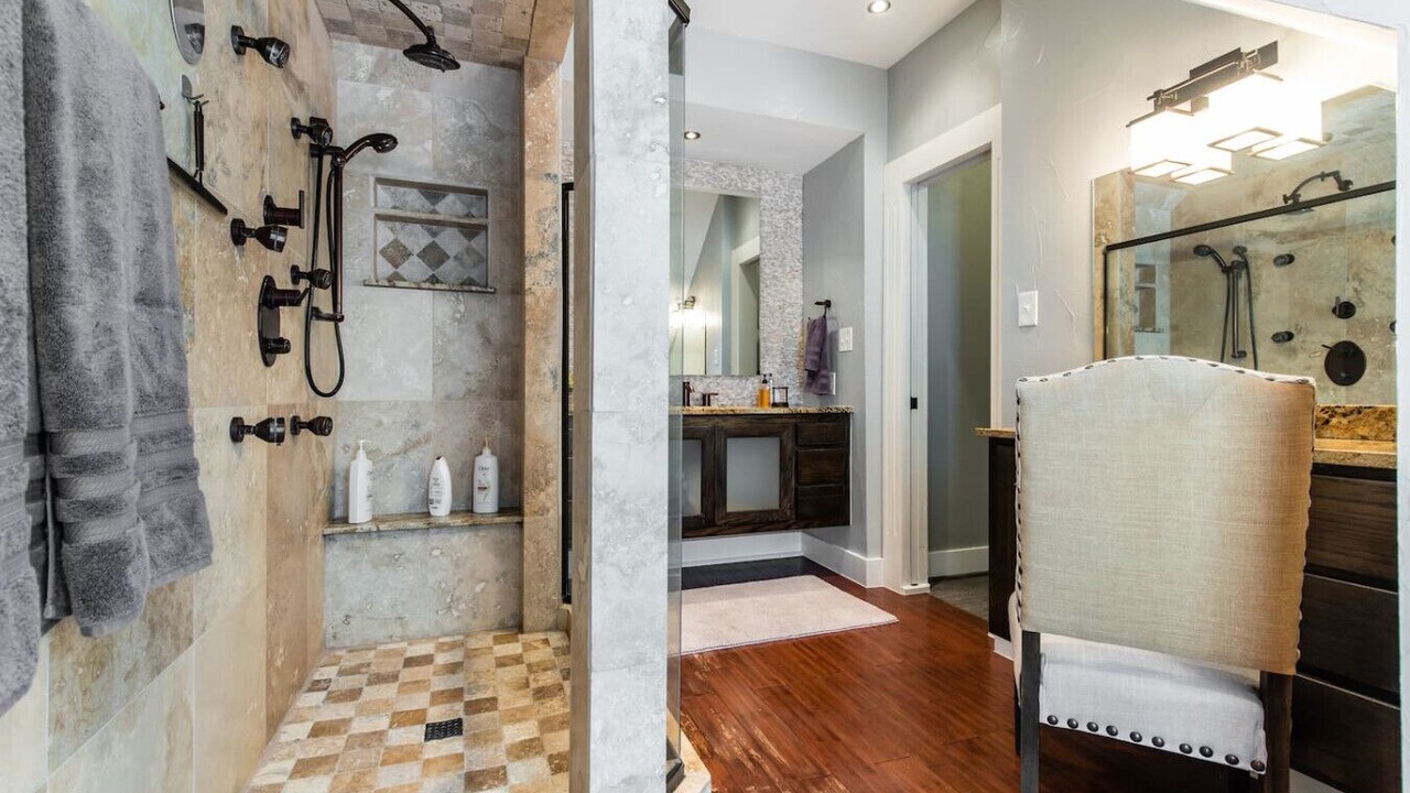 Photo of Bathroom in Peak's Suburban Addition
