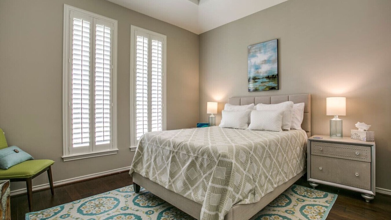 Photo of Bedroom in Park Central