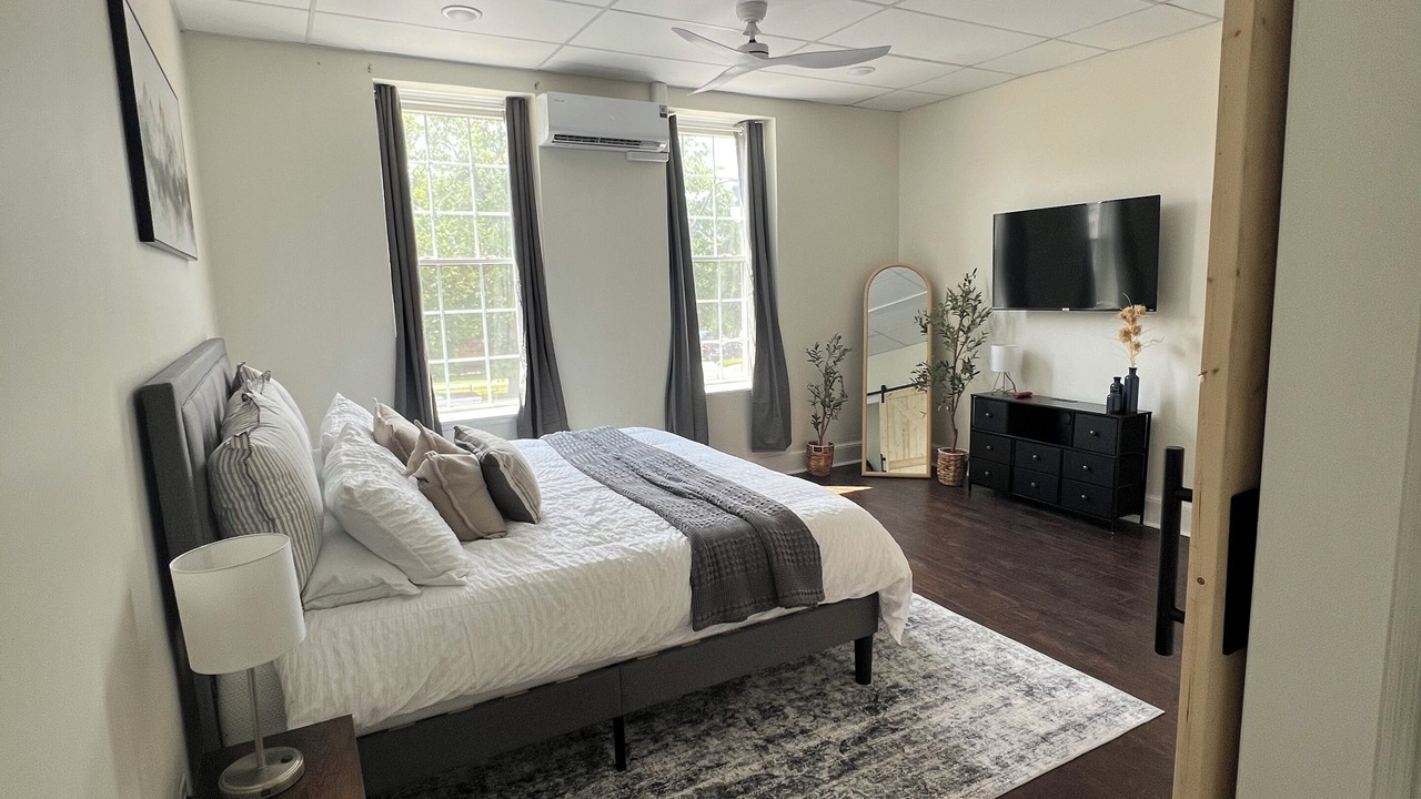 Photo of Bedroom in Newberry