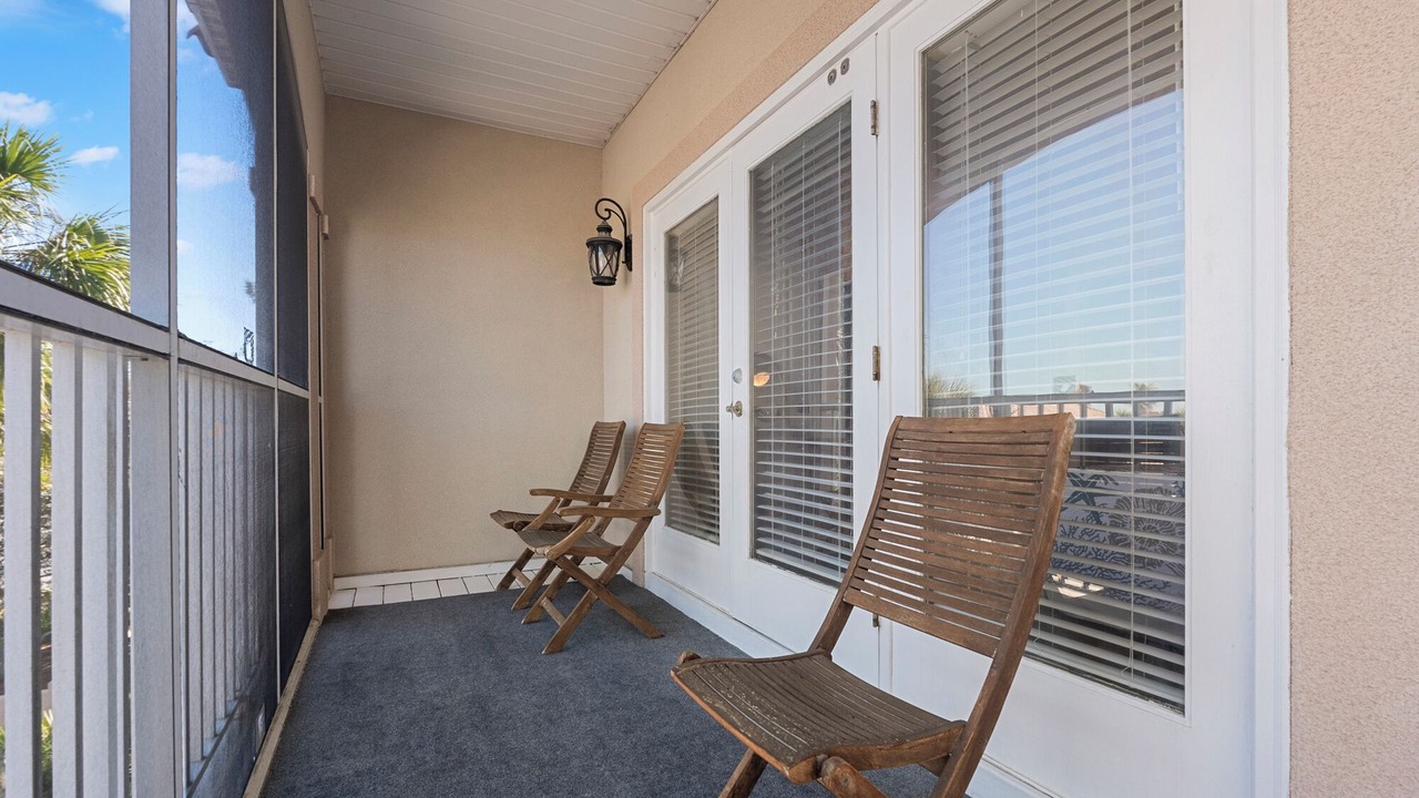 Photo of Patio Balcony in Kiska Beach