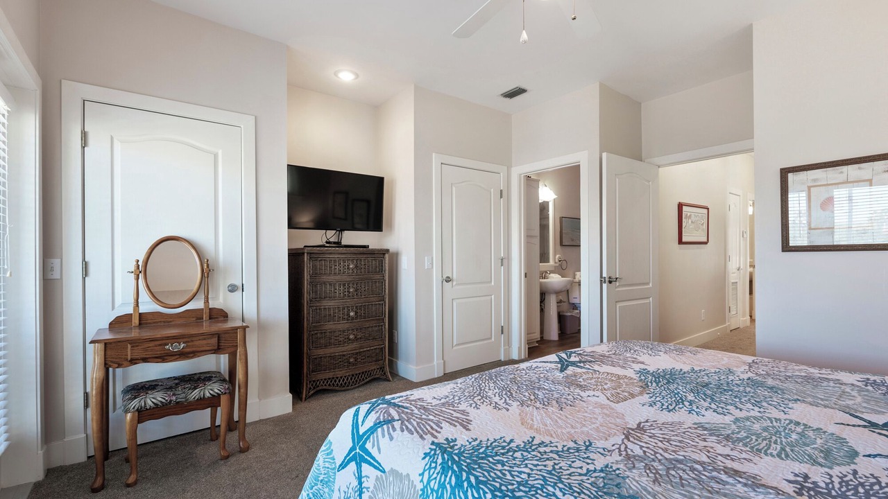 Photo of Bedroom in Kiska Beach