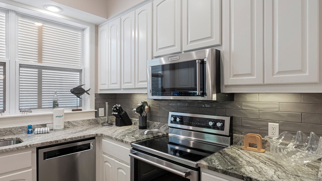 Photo of Kitchen in Kiska Beach