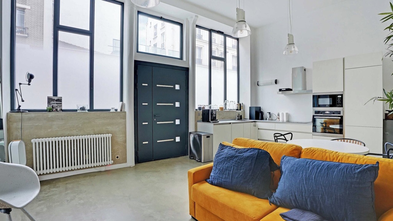 Photo of Livingroom in 18th Arrondissement
