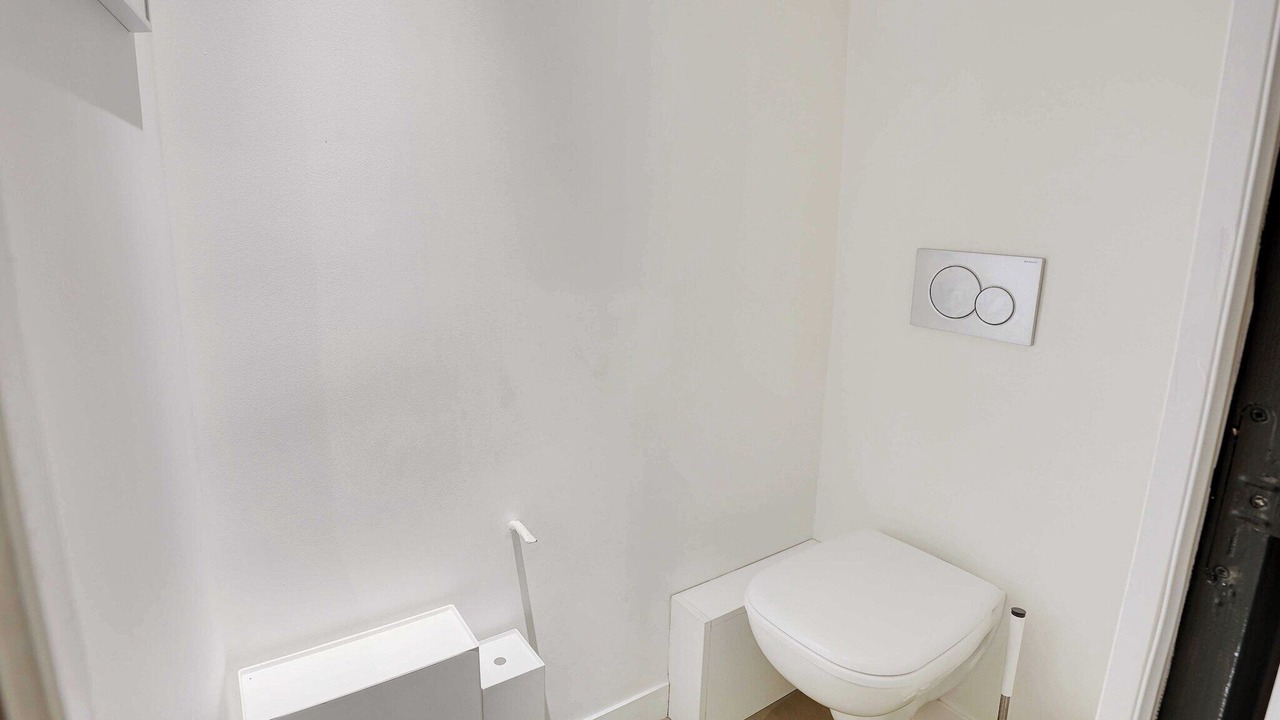 Photo of Bathroom in 18th Arrondissement