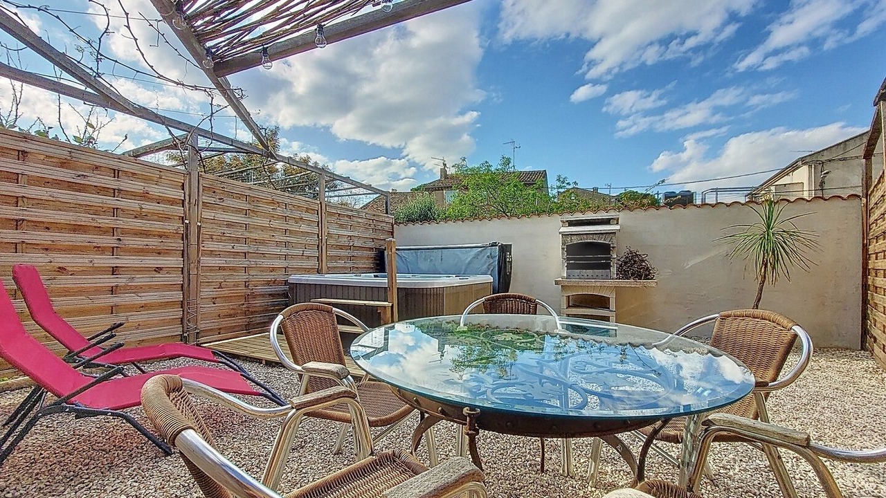 Photo of Outdoor in Thezan-les-Beziers