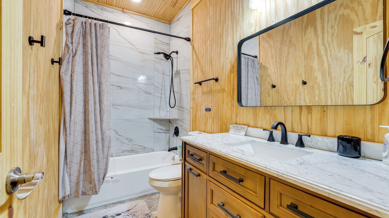 Photo of Bathroom in Waelder