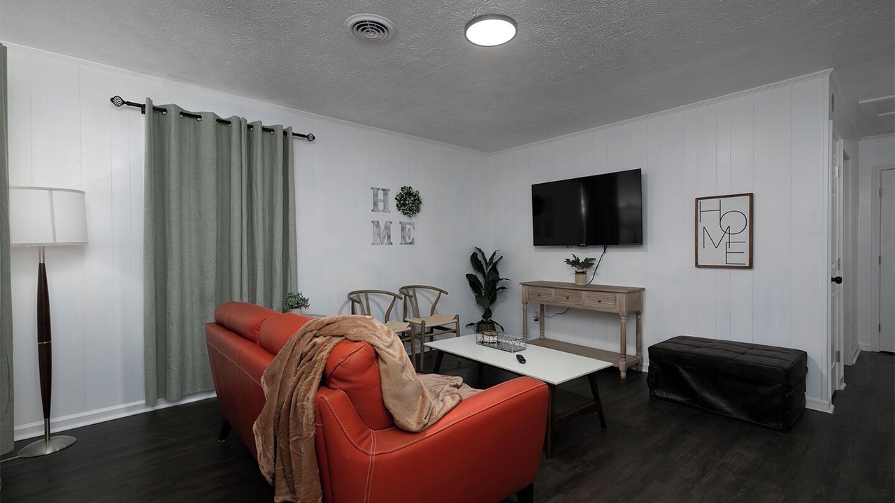 Photo of Livingroom in Cartersville