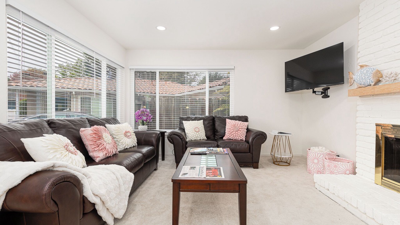 Photo of Livingroom in Carmel Point