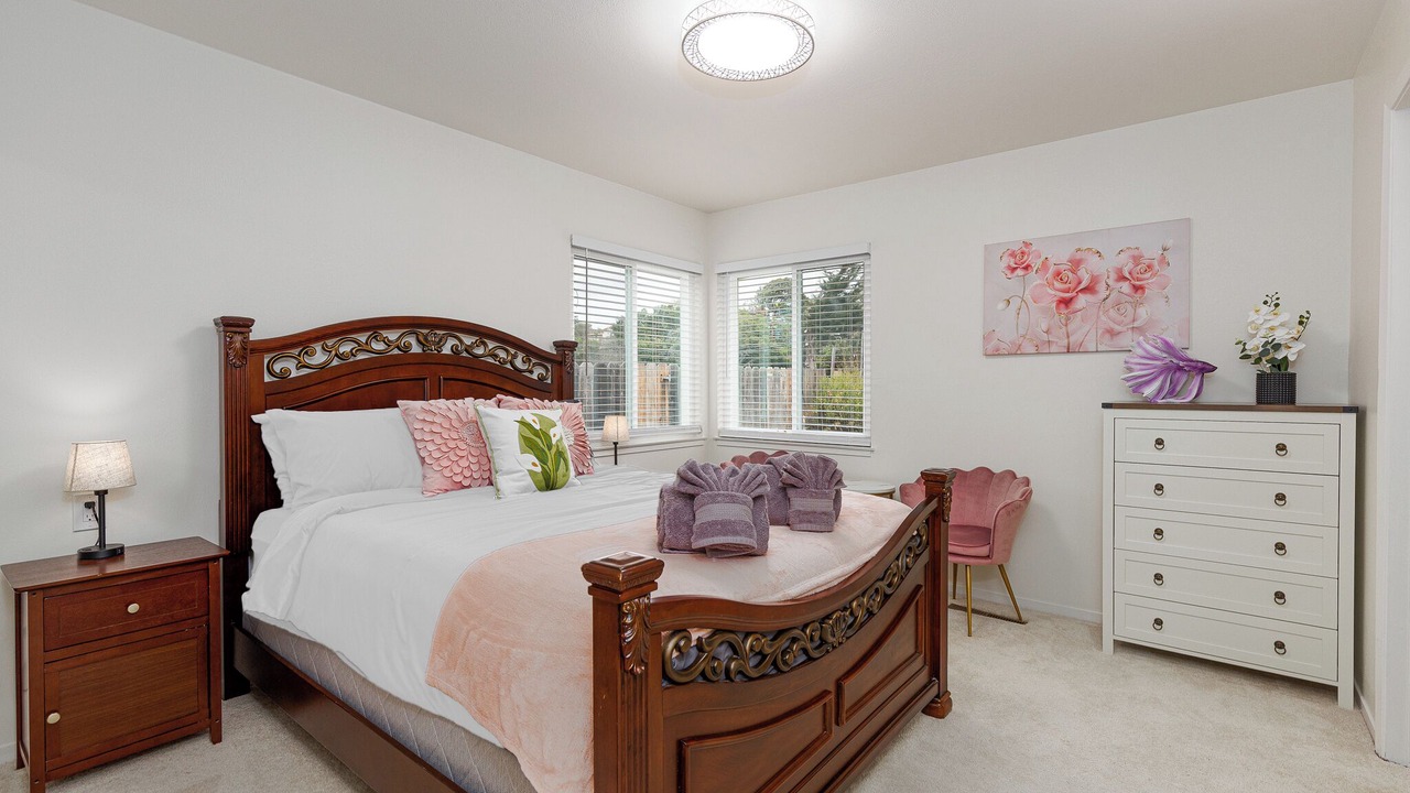 Photo of Bedroom in Carmel Point