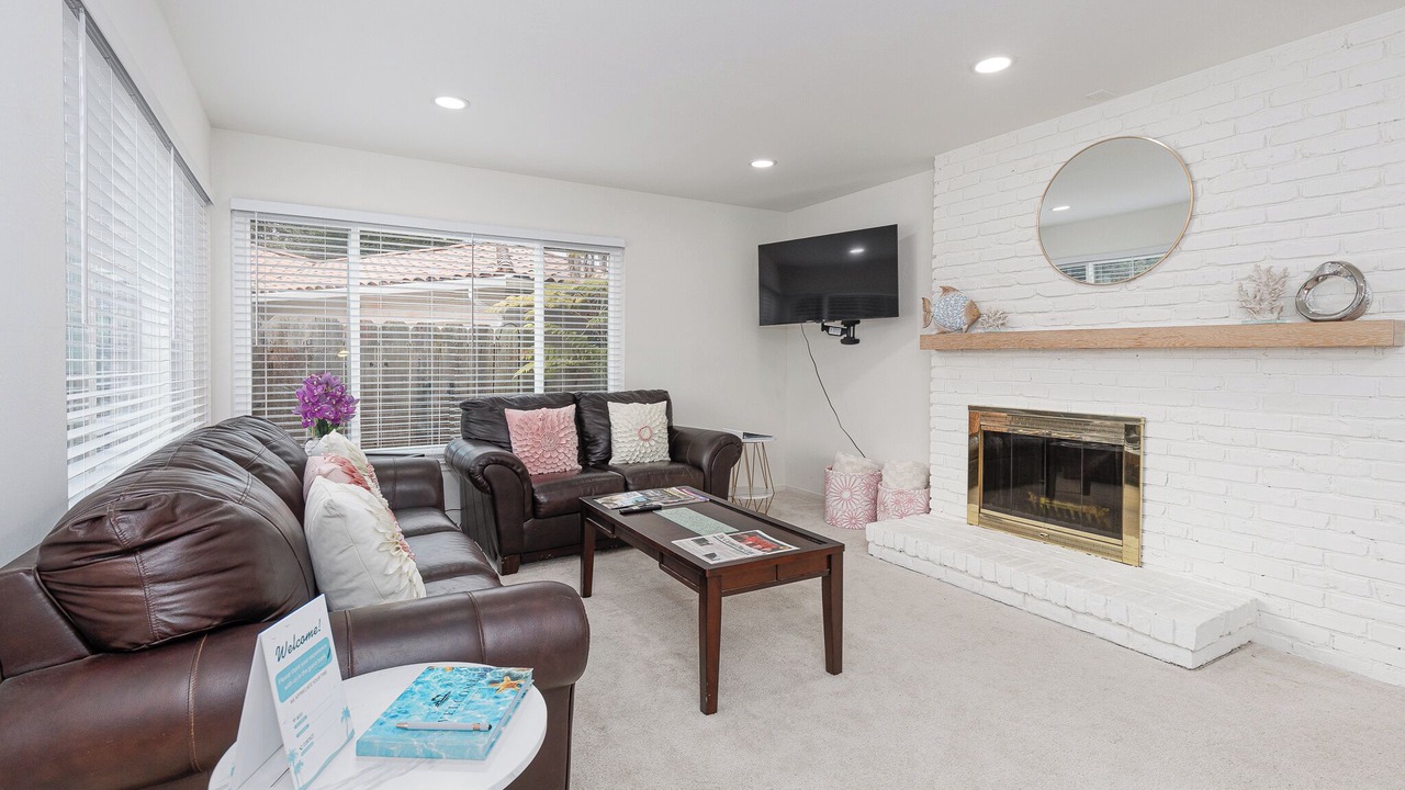 Photo of Livingroom in Carmel Point