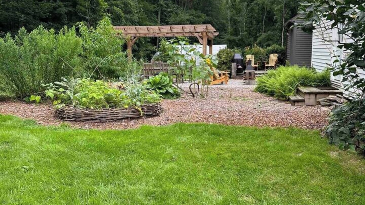 Photo of Outdoor in Southbridge