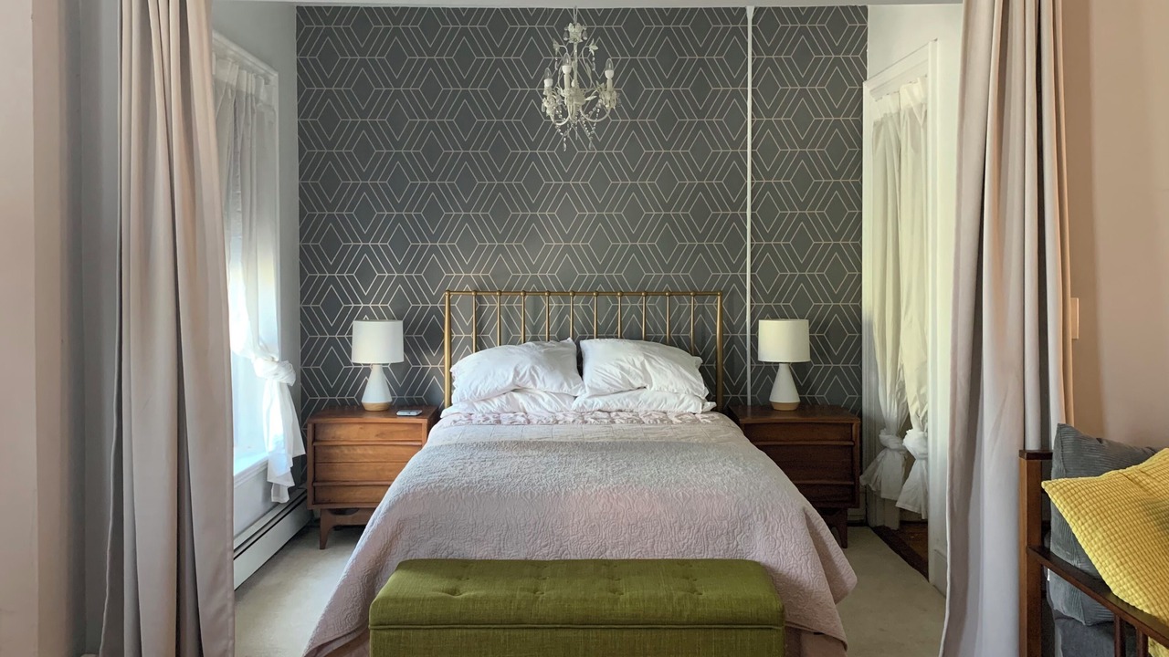 Photo of Bedroom in Dudley - Brunswick King