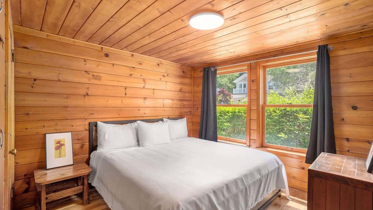 Photo of Bedroom in Grand Haven