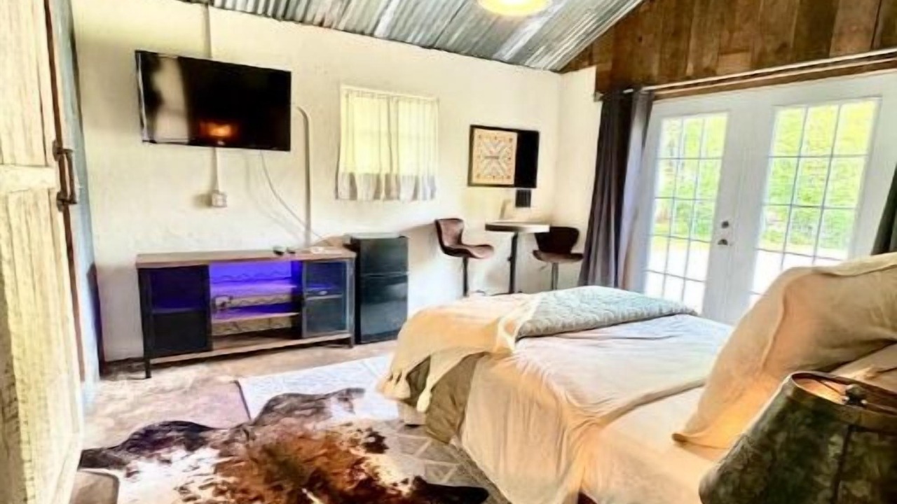 Photo of Bedroom in Asheville