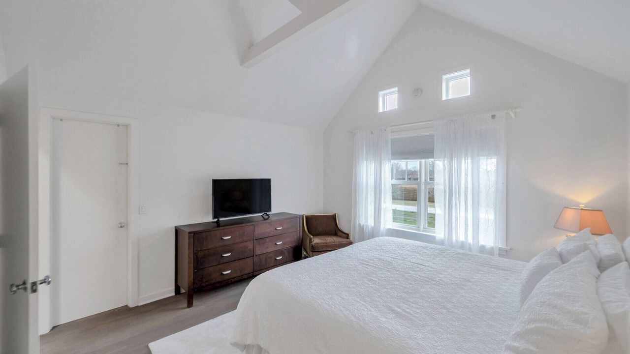 Photo of Bedroom in Water Mill