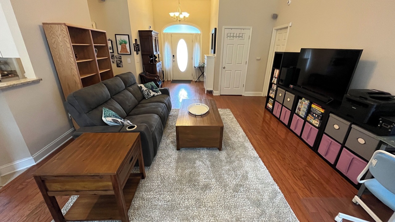 Photo of Livingroom in Pickwood