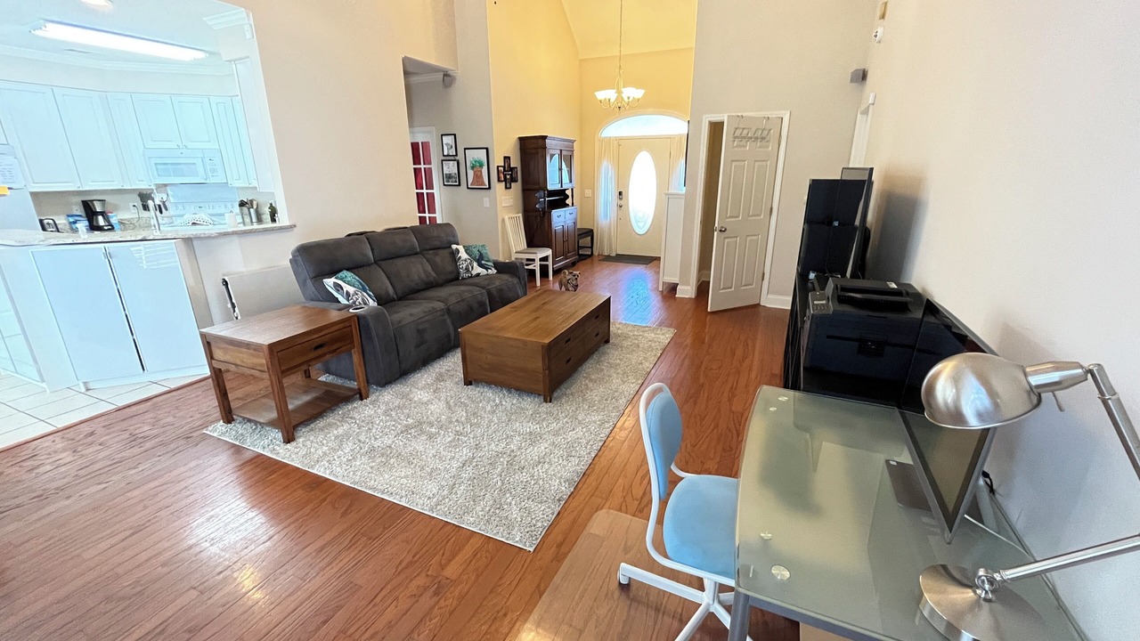 Photo of Livingroom in Pickwood