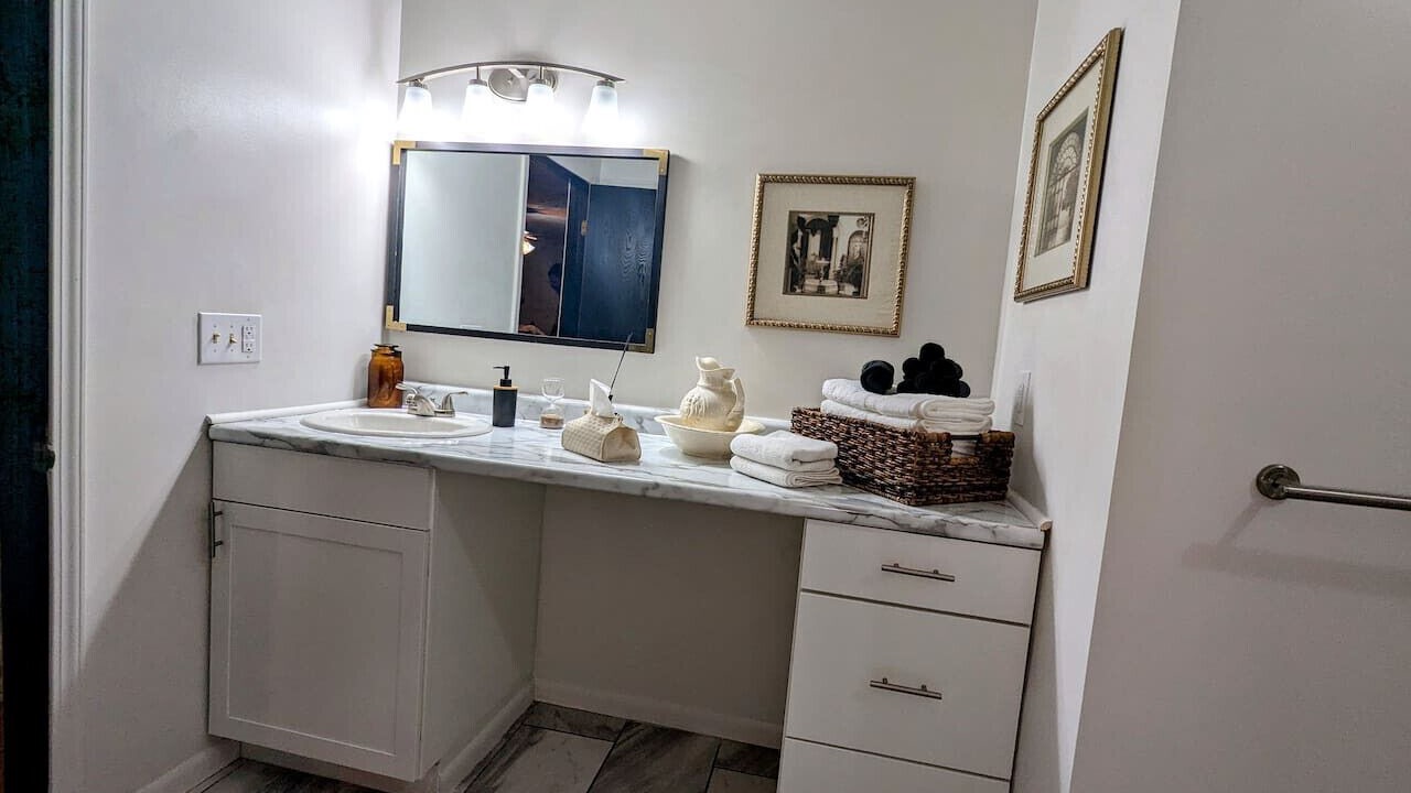 Photo of Bathroom in St. Robert