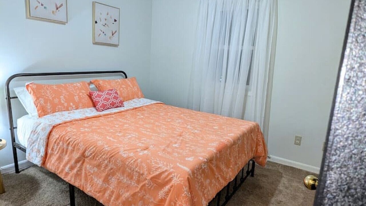 Photo of Bedroom in St. Robert