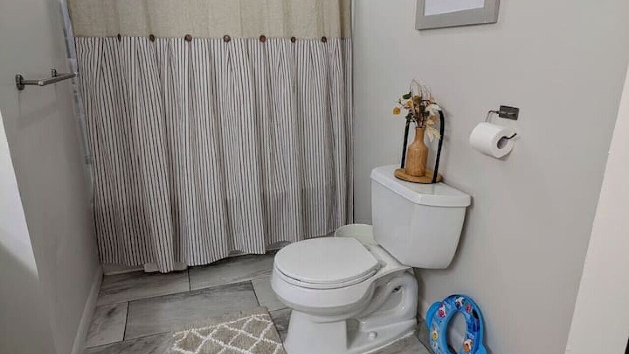 Photo of Bathroom in St. Robert