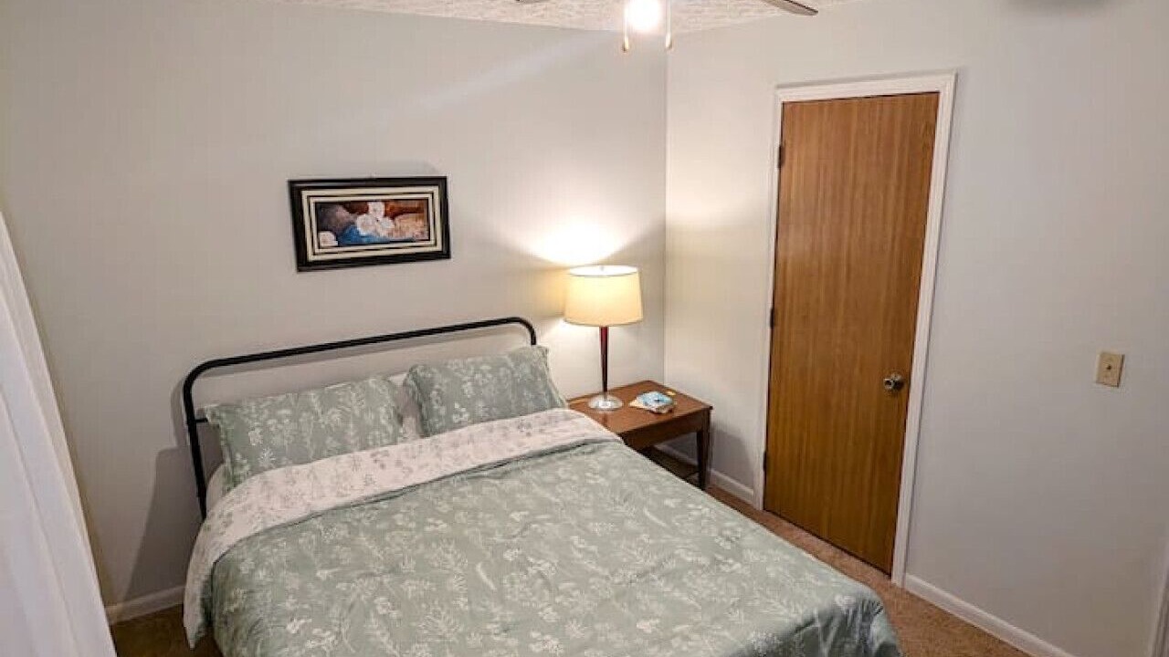Photo of Bedroom in St. Robert