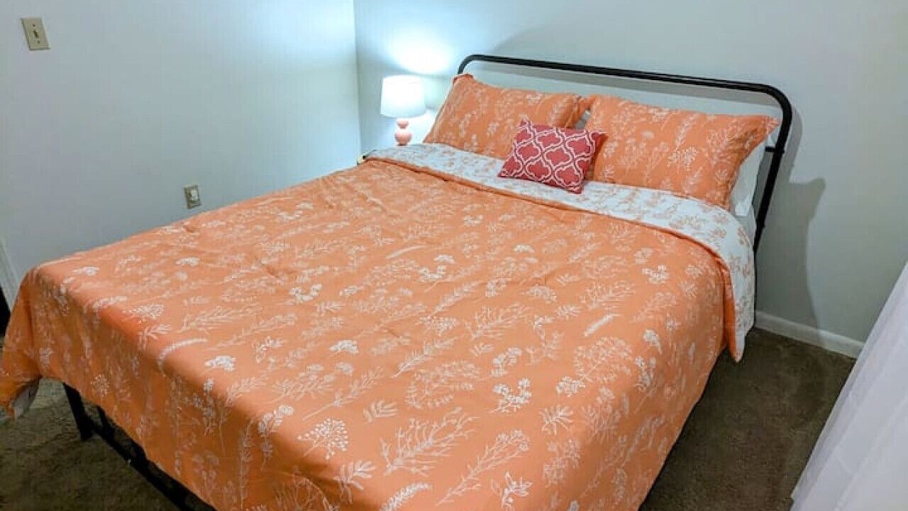 Photo of Bedroom in St. Robert