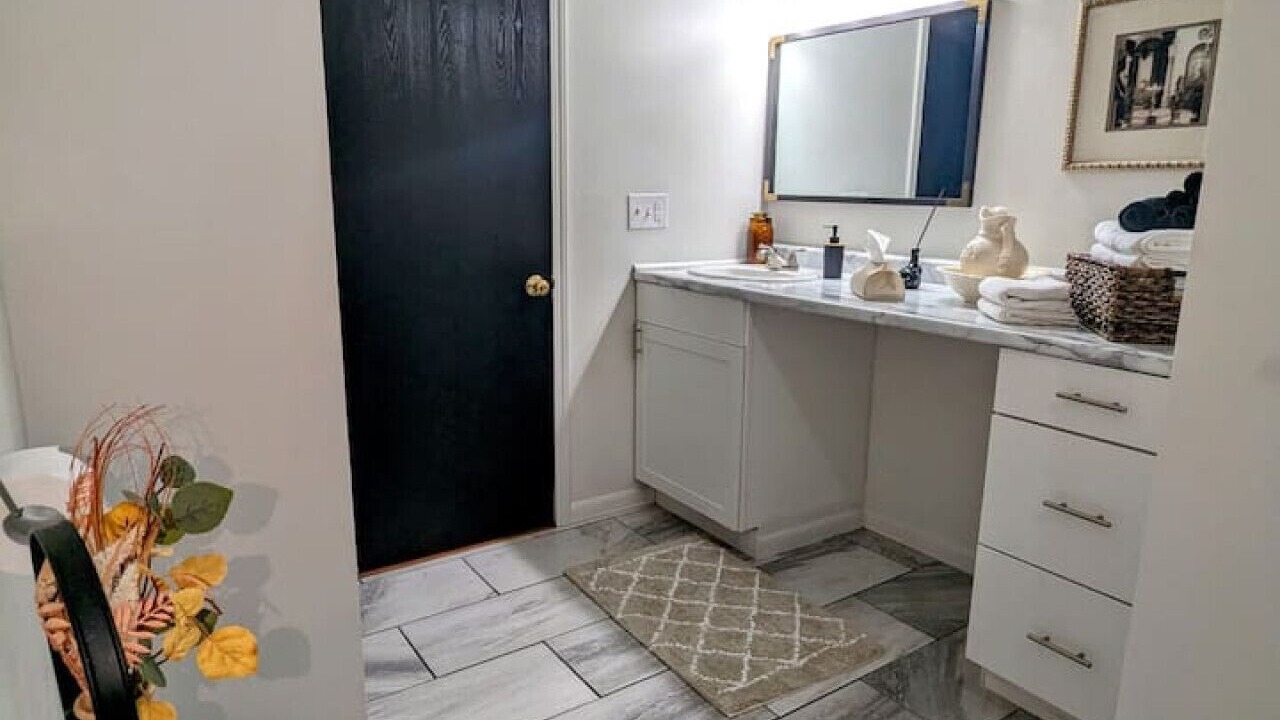 Photo of Bathroom in St. Robert