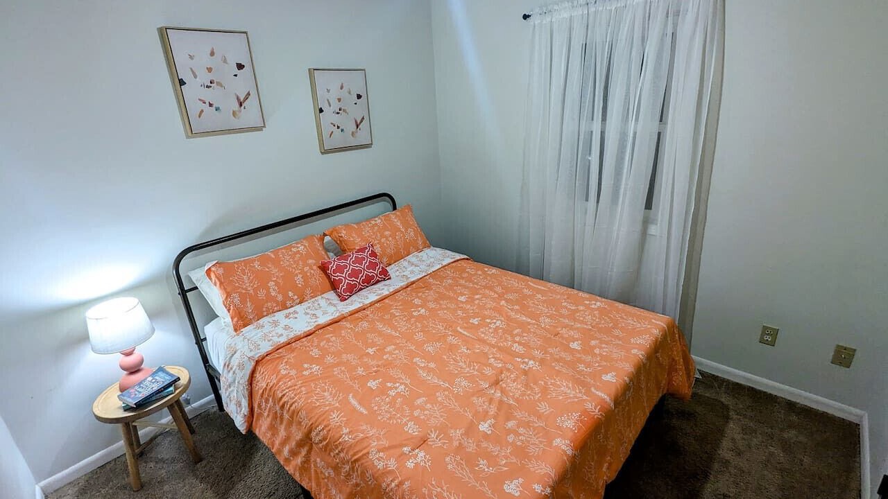 Photo of Bedroom in St. Robert