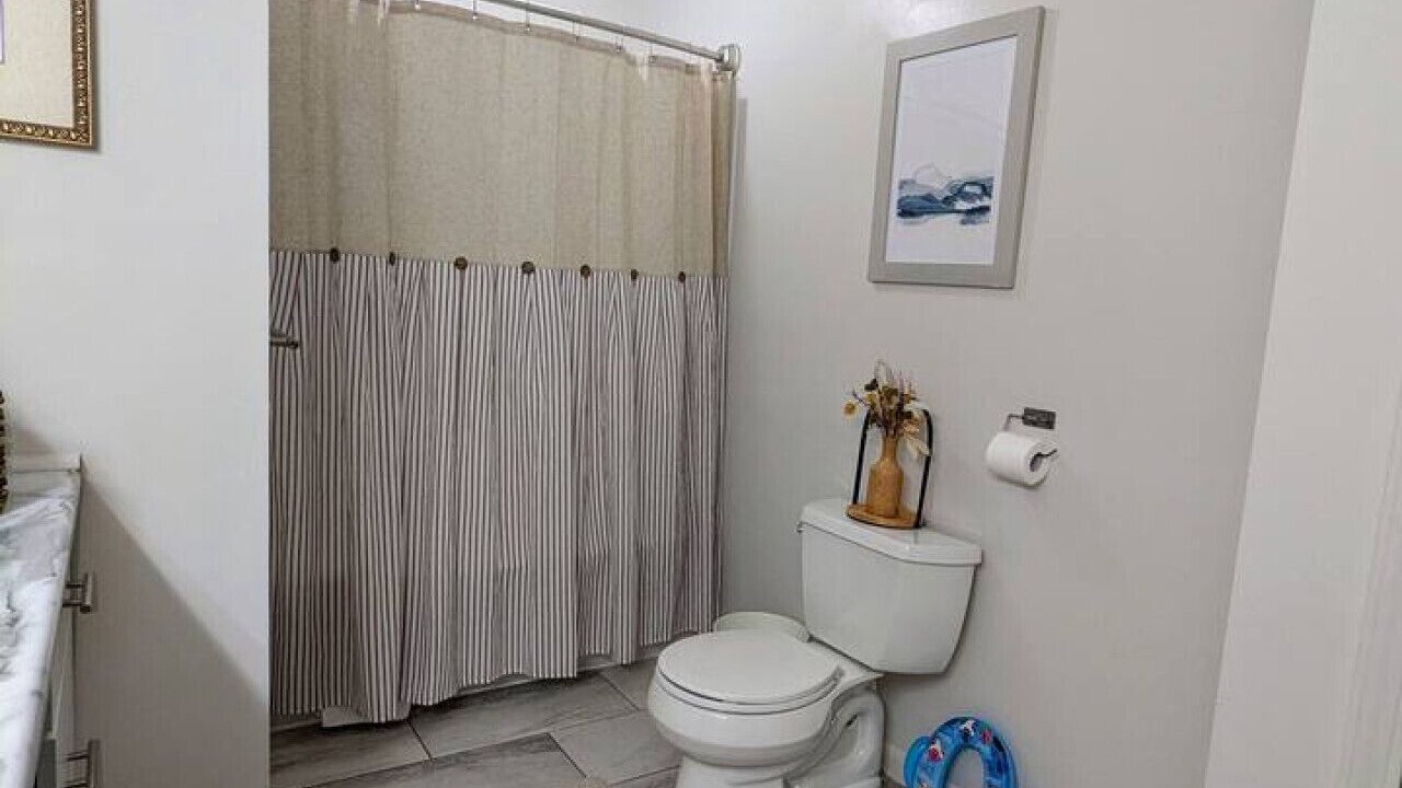Photo of Bathroom in St. Robert