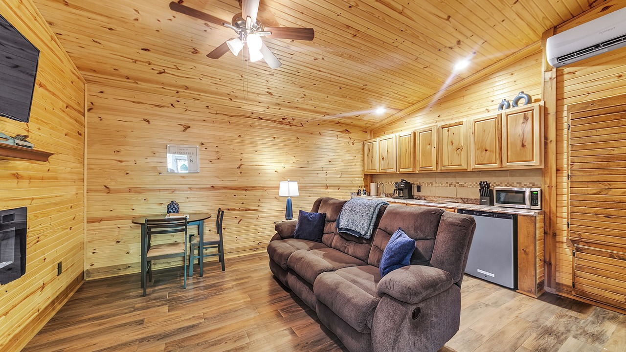 Photo of Livingroom in Jones Mills