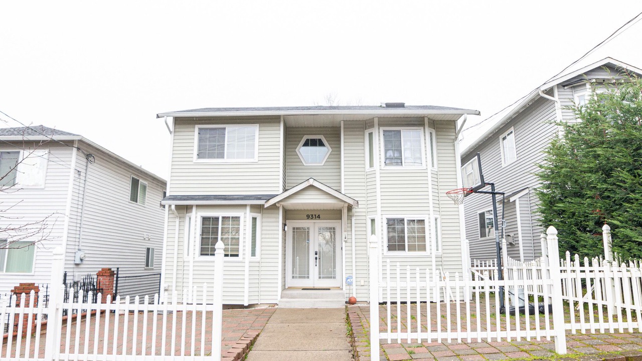 Photo of Outdoor in Rainier Valley