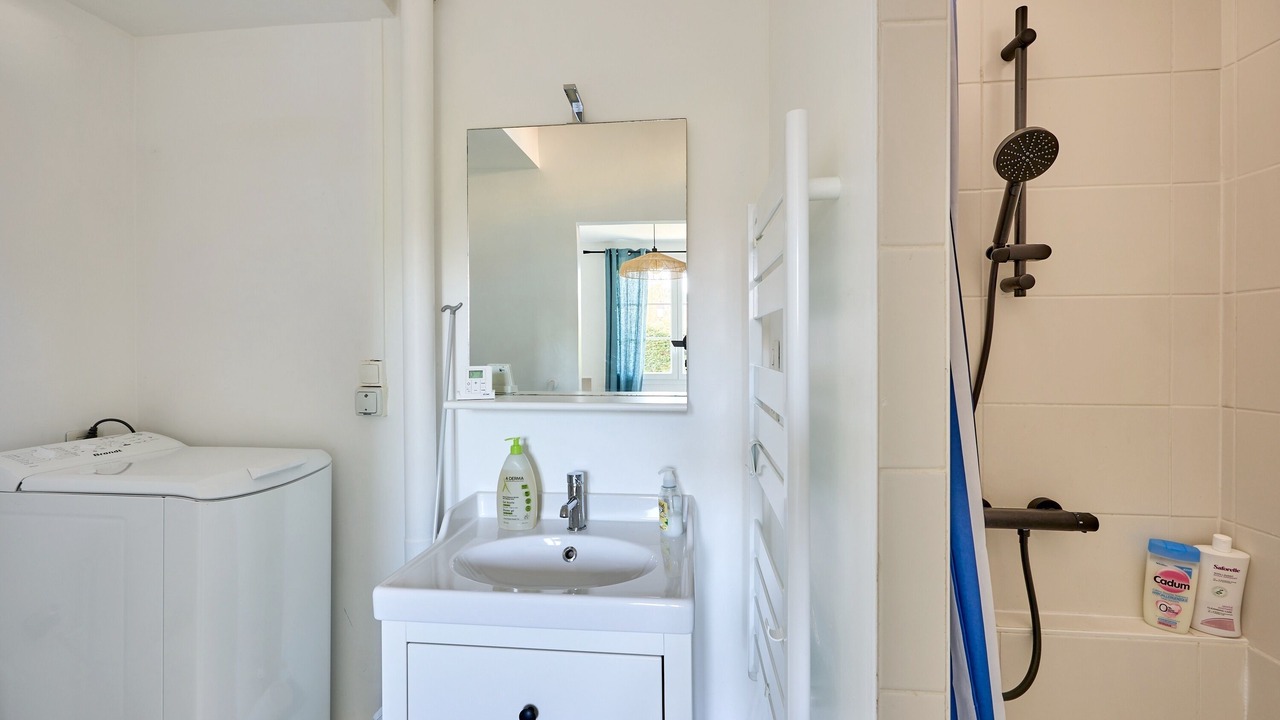 Photo of Bathroom in Saint-Regnobert-de-la-Cote-de-Nacre