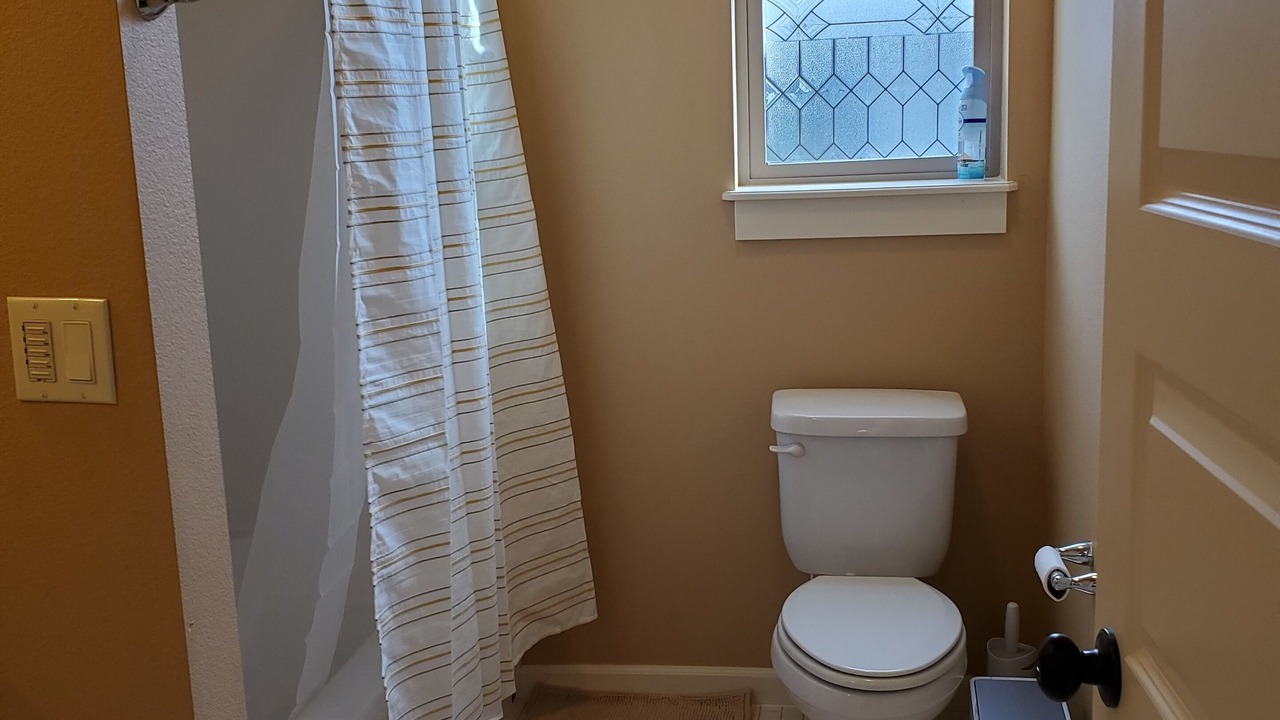 Photo of Bathroom in Arbor Lodge