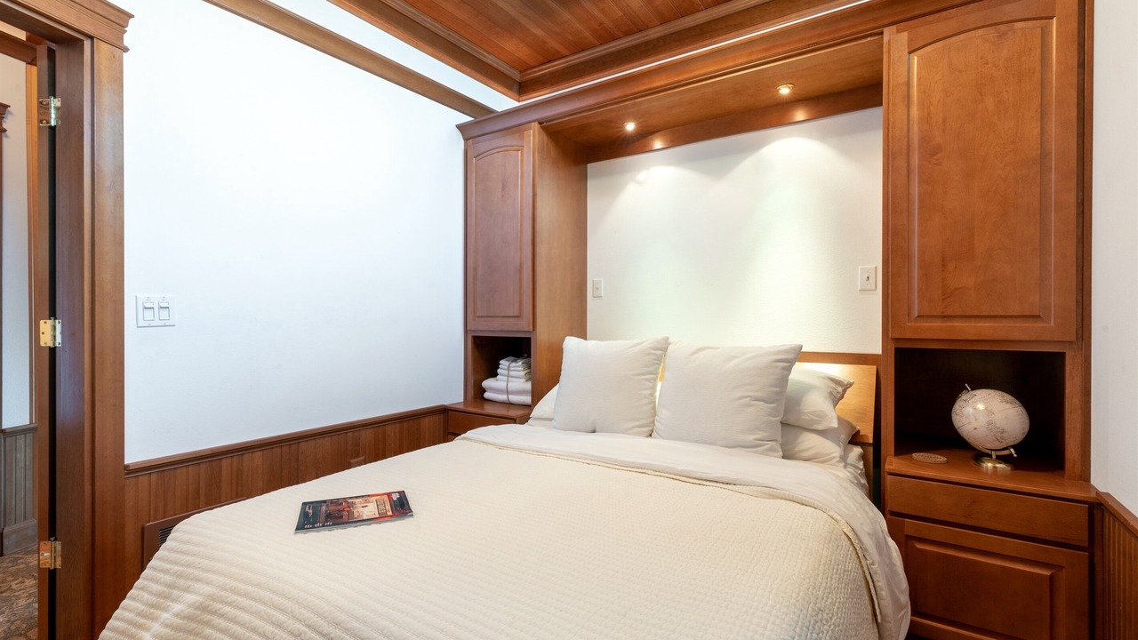 Photo of Bedroom in North End