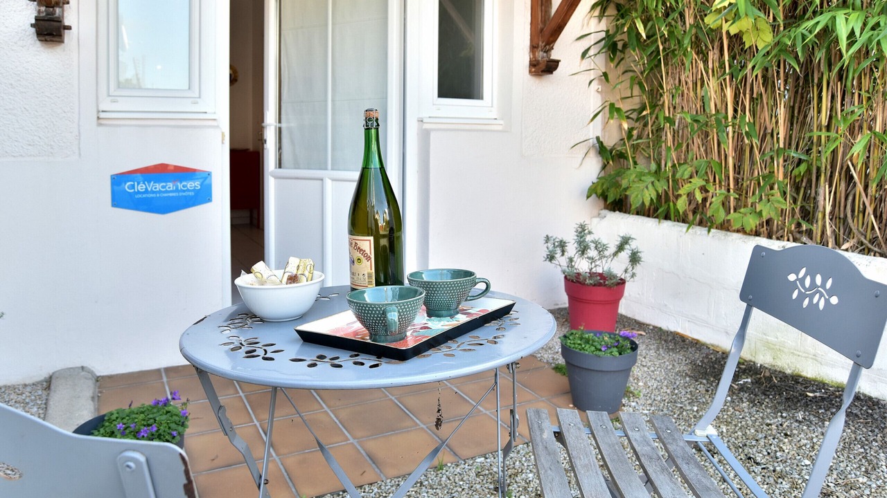Photo of Outdoor in Parame