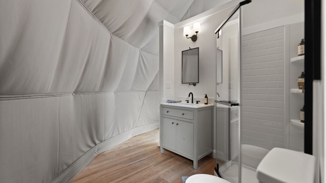 Photo of Bathroom in Stanton