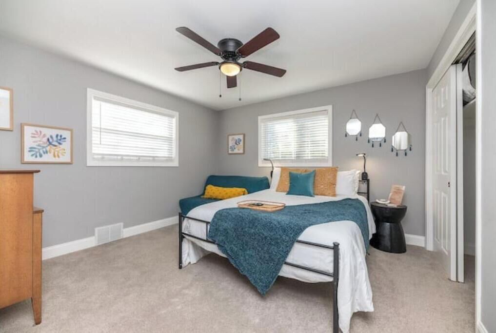 Photo of Bedroom in Roselawn Finance