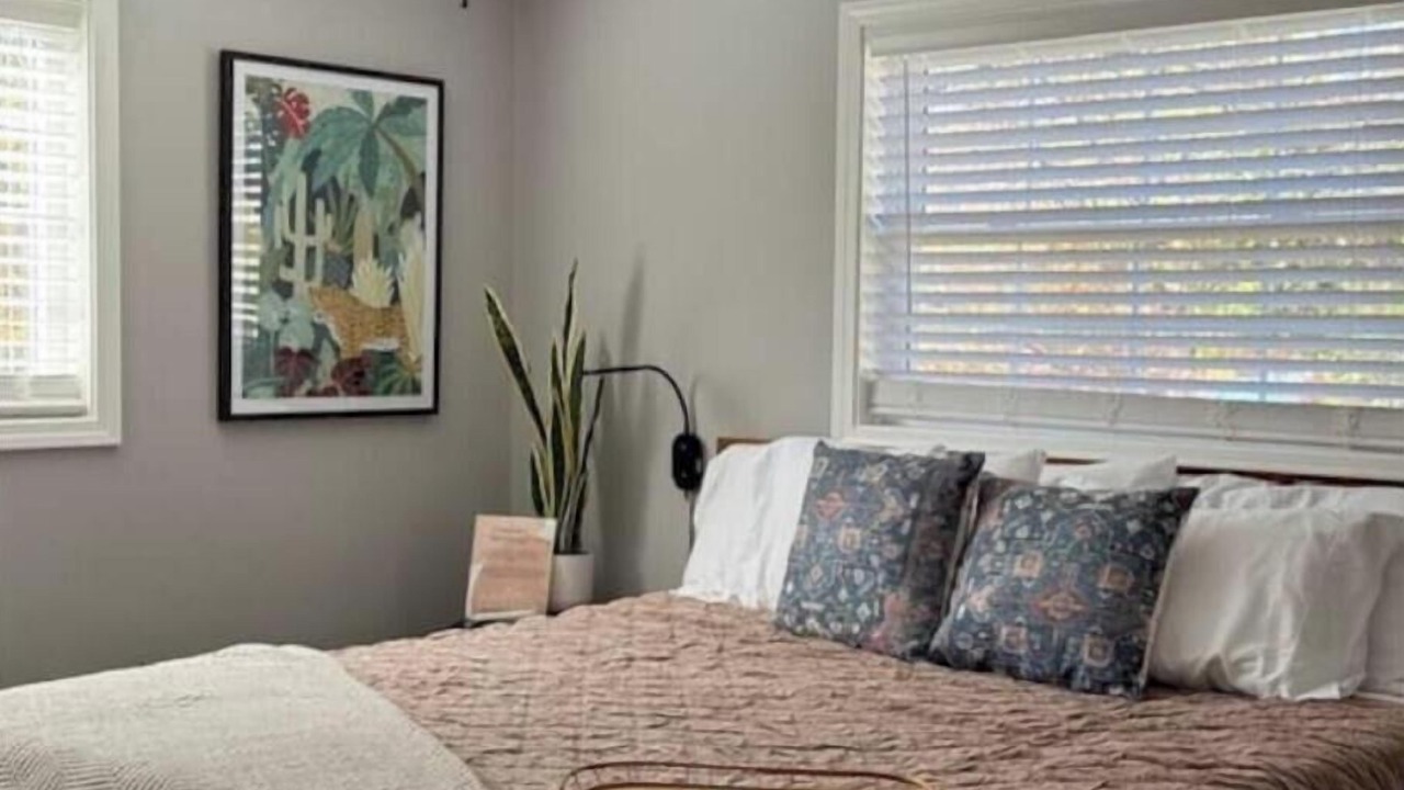 Photo of Bedroom in Roselawn Finance
