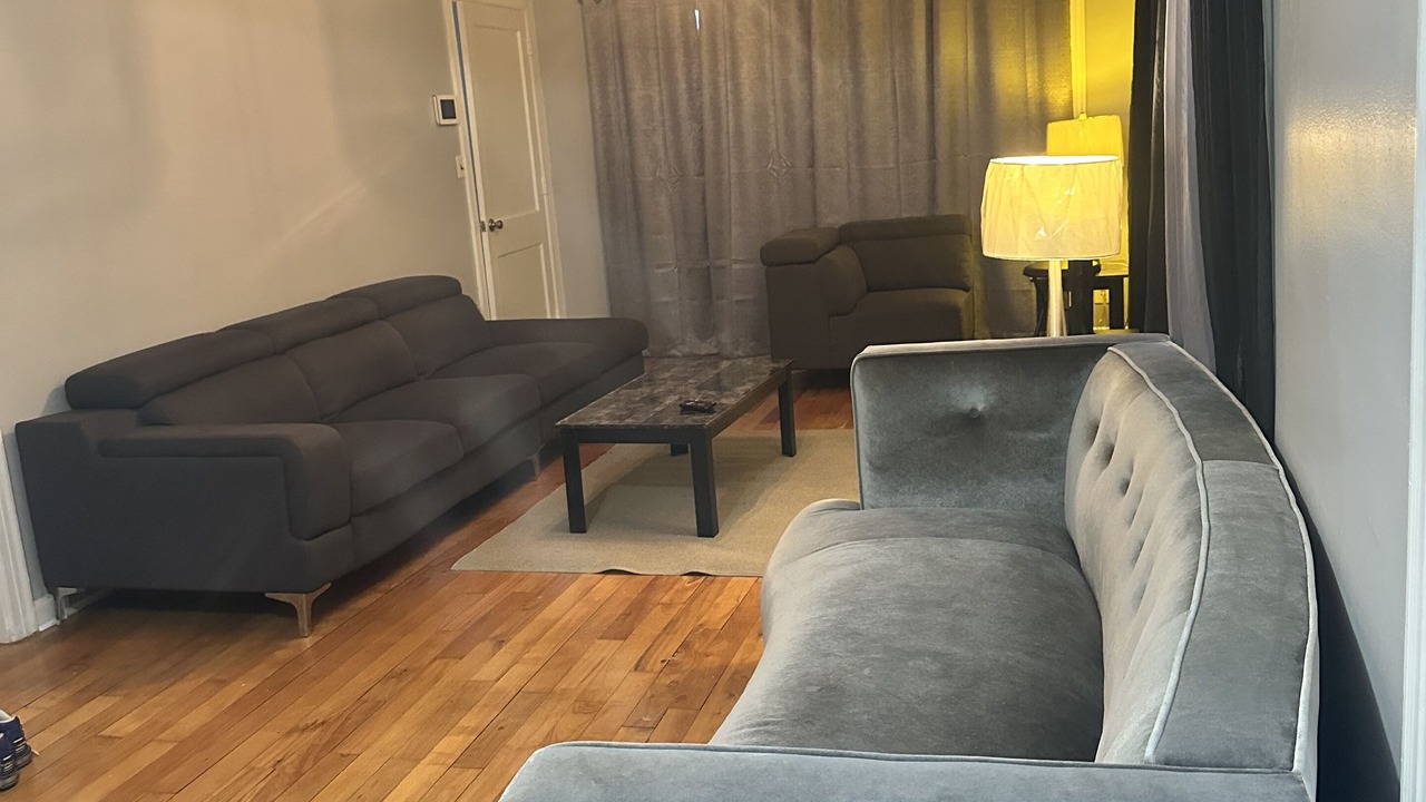 Photo of Livingroom in Cleveland Heights