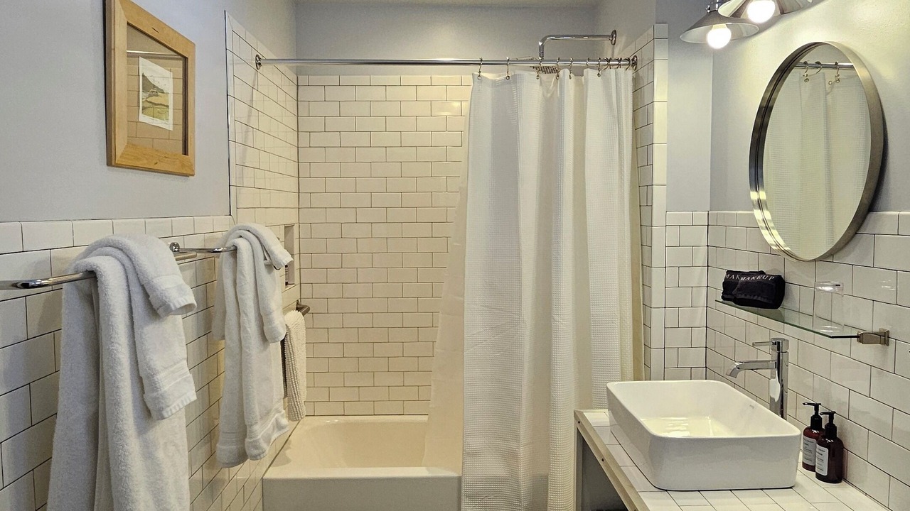 Photo of Bathroom in Livingston Manor