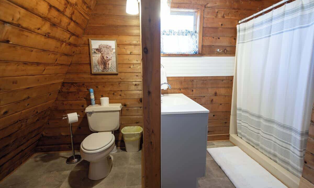 Photo of Bathroom in Plant City