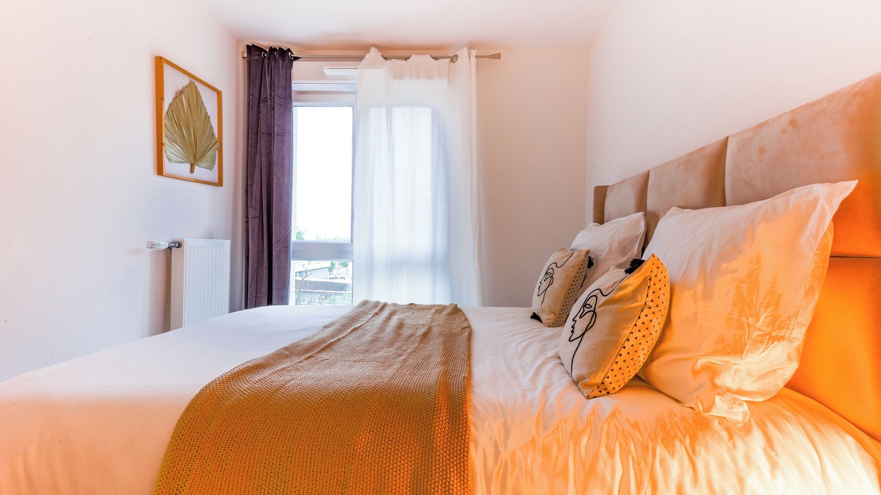 Photo of Bedroom in Argenteuil