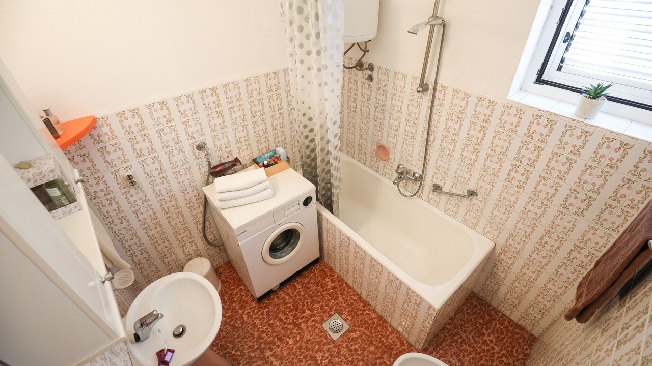 Photo of Bathroom in Kukljica