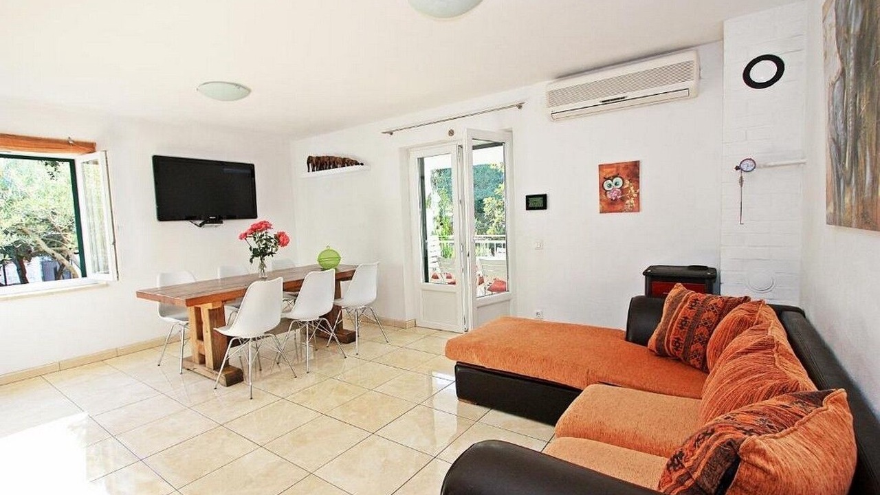 Photo of Bedroom in Mirce