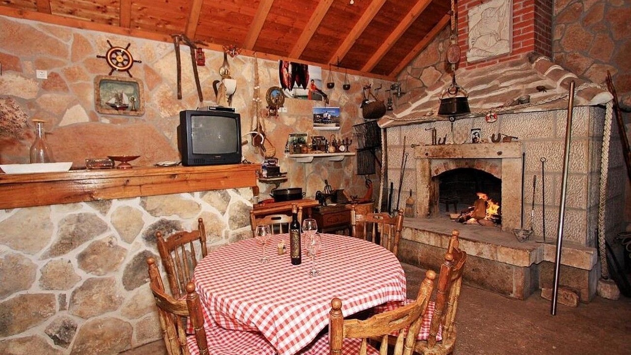 Photo of Outdoor in Mirce