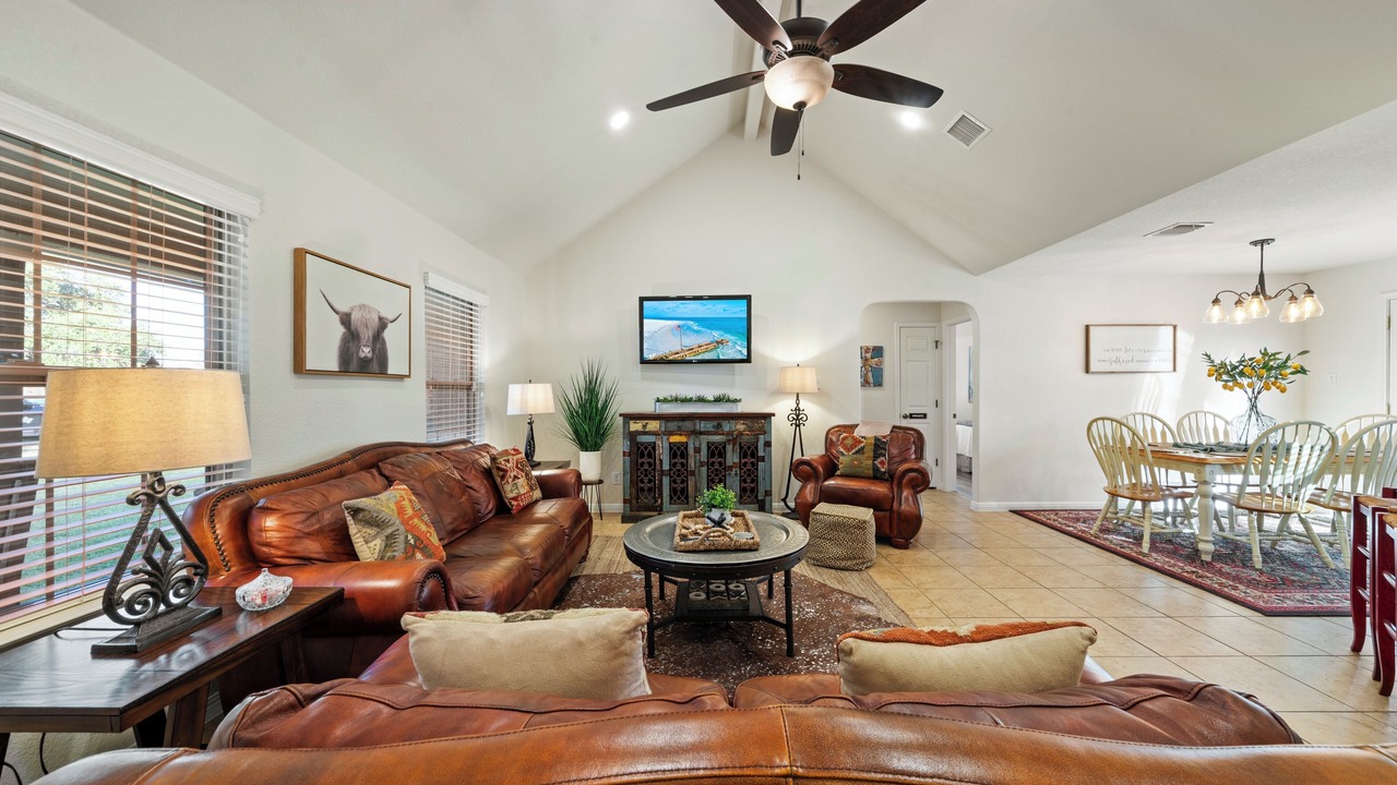 Photo of Bedroom in Jourdanton