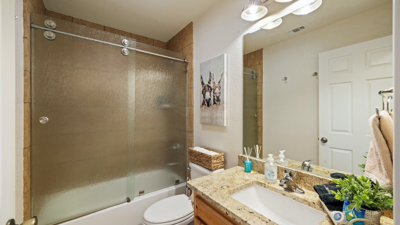 Photo of Bathroom in Jourdanton