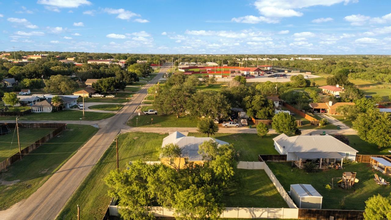 Photo of Others in Jourdanton