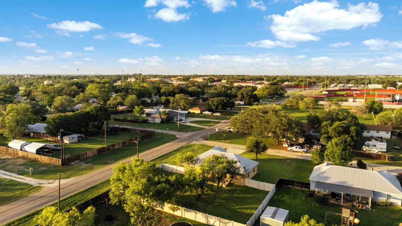 Photo of Others in Jourdanton